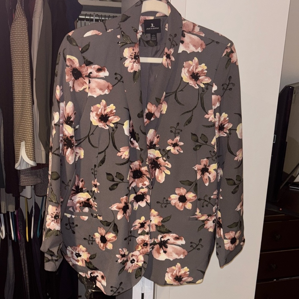 Like New Women’s Jules & Leopold Floral Blazer